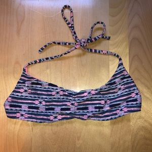 Reversible billabong bikini top